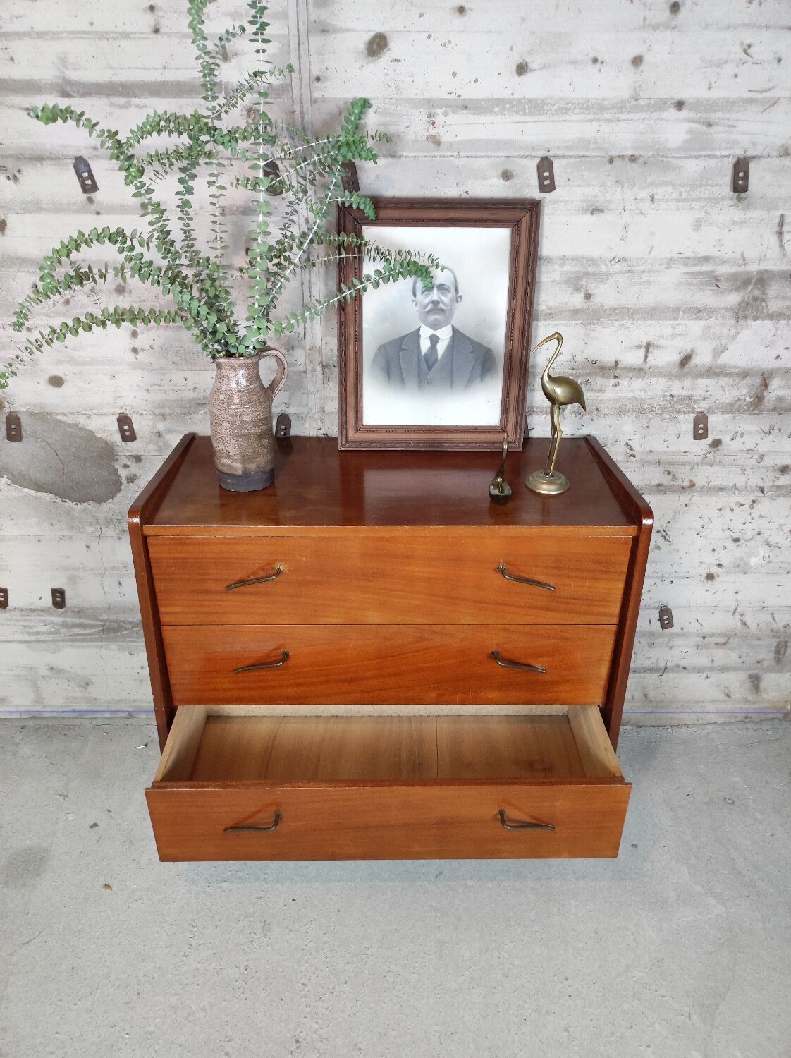Vintage chest of drawers
