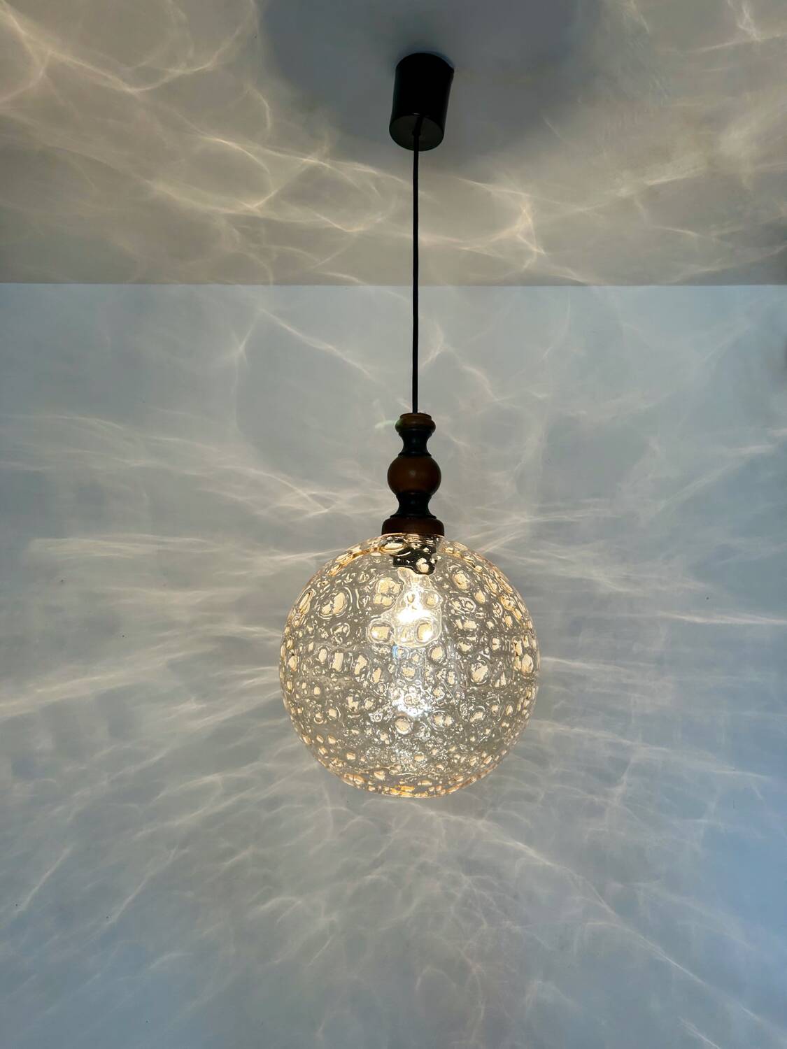 Blown Murano glass chandelier from the 70s