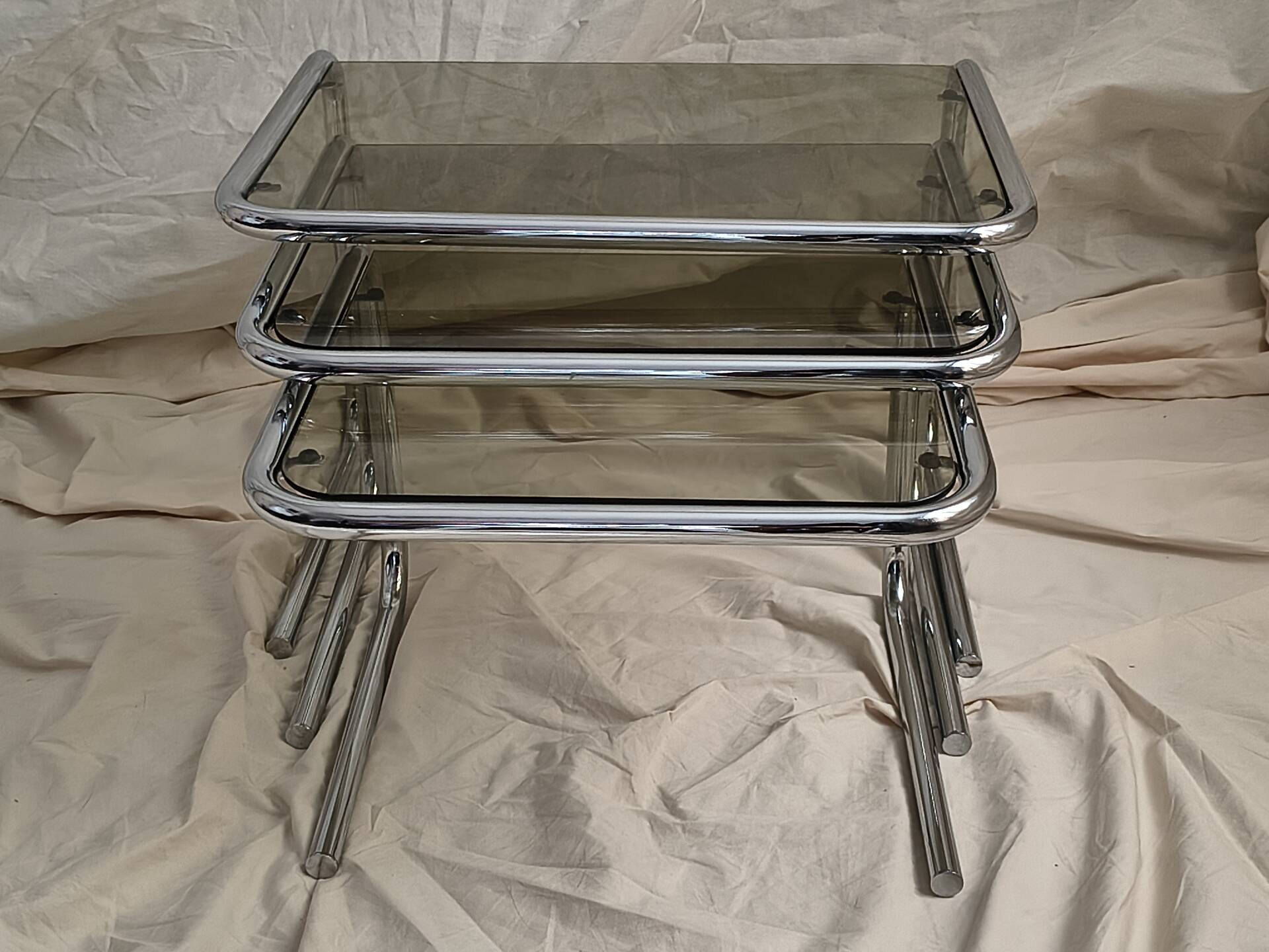 Table gigogne fin 1970