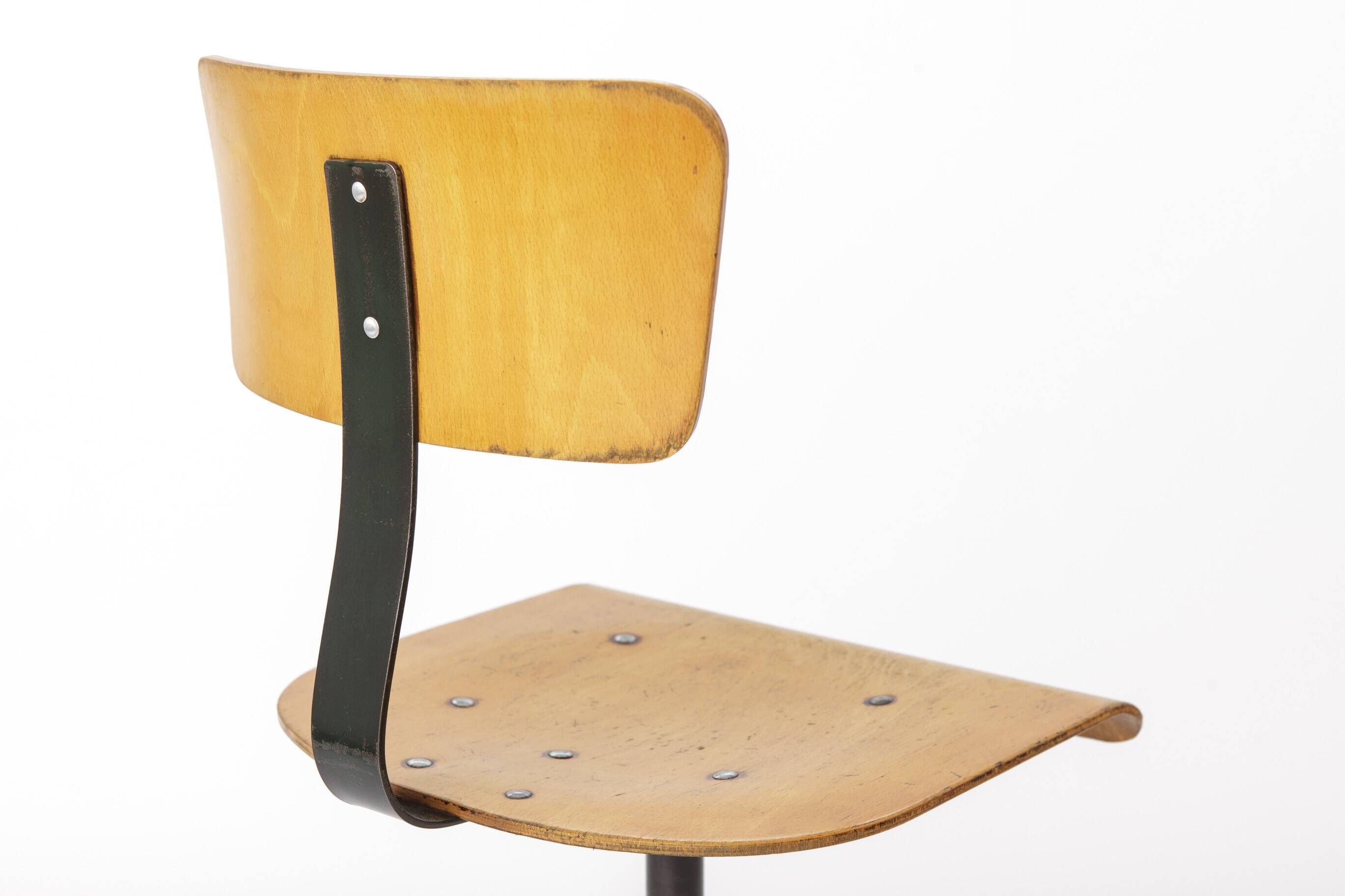 Industrial Swivel Chair by Heni Germany, 1950s Bauhaus Workshop Chair 1950