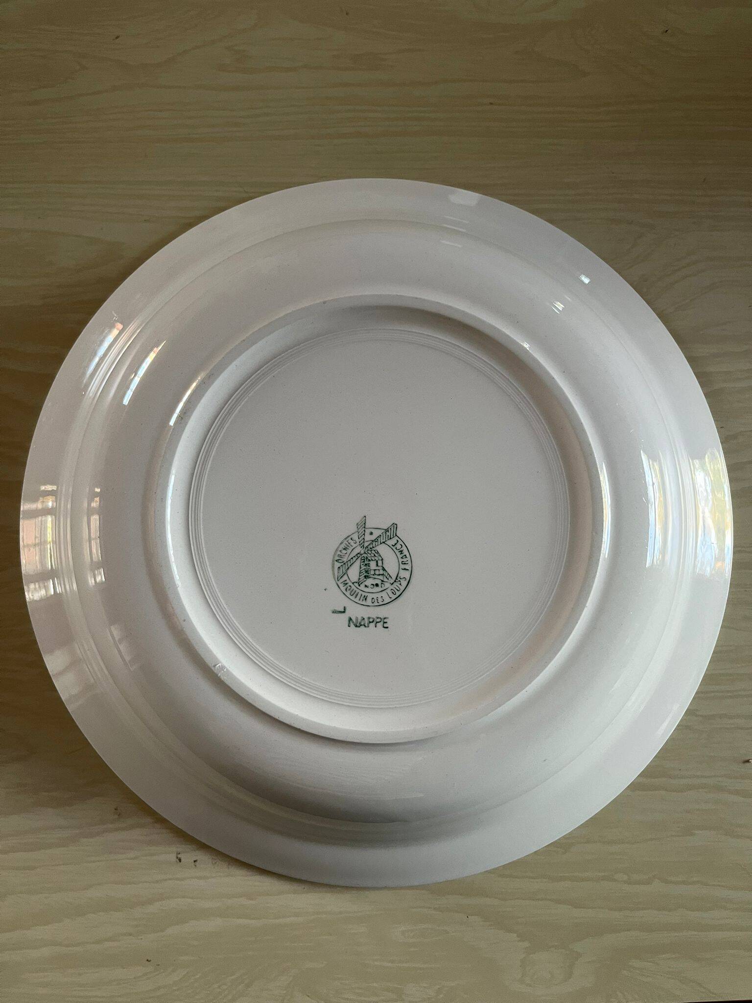 shallow dish Moulin des Loups with green checks