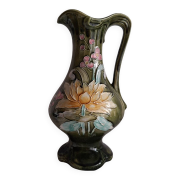 Art Nouveau pitcher in slipware