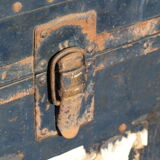 Old large-format trunk 930cm