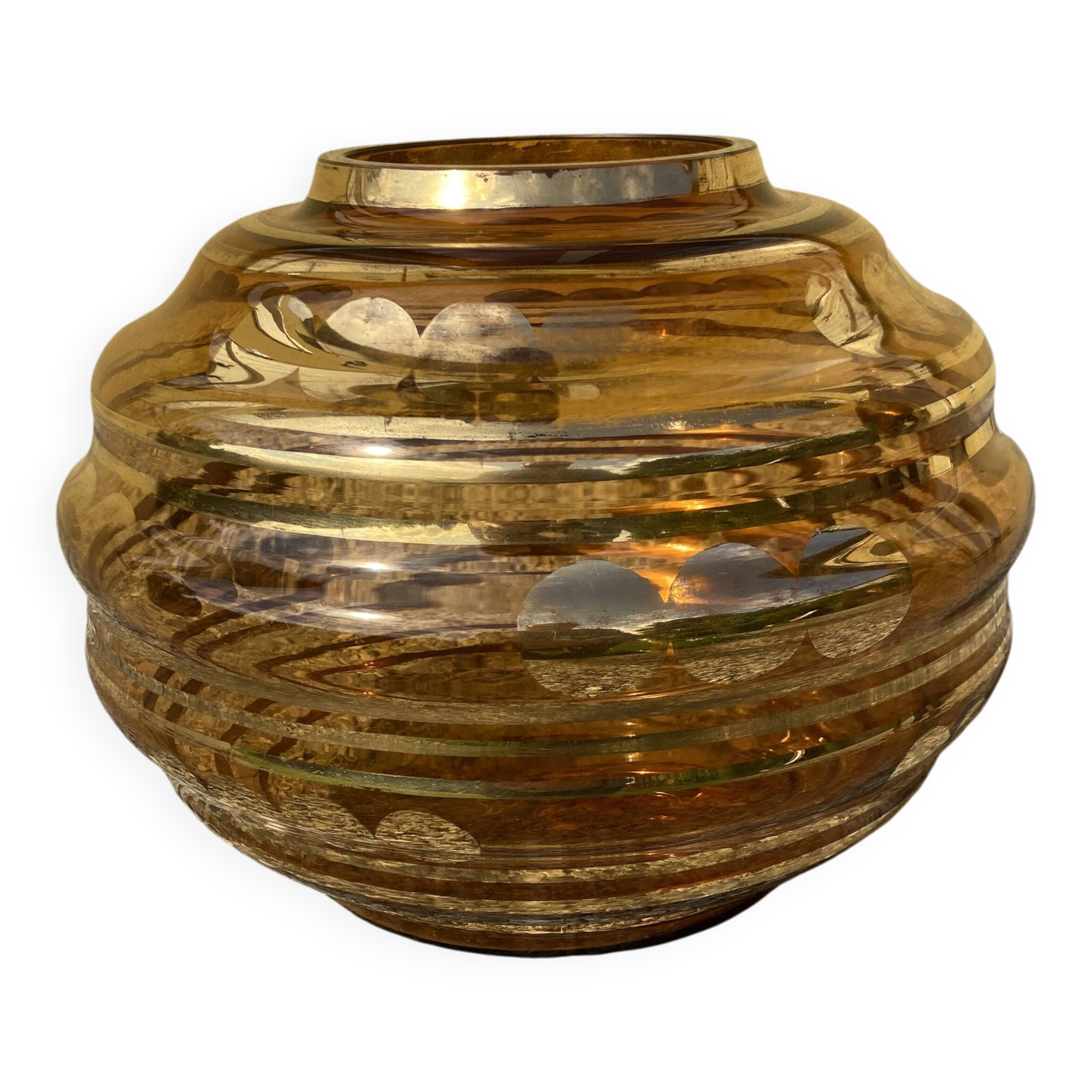 Large Art Deco round vase in amber glass signed Fains, circa 1930.