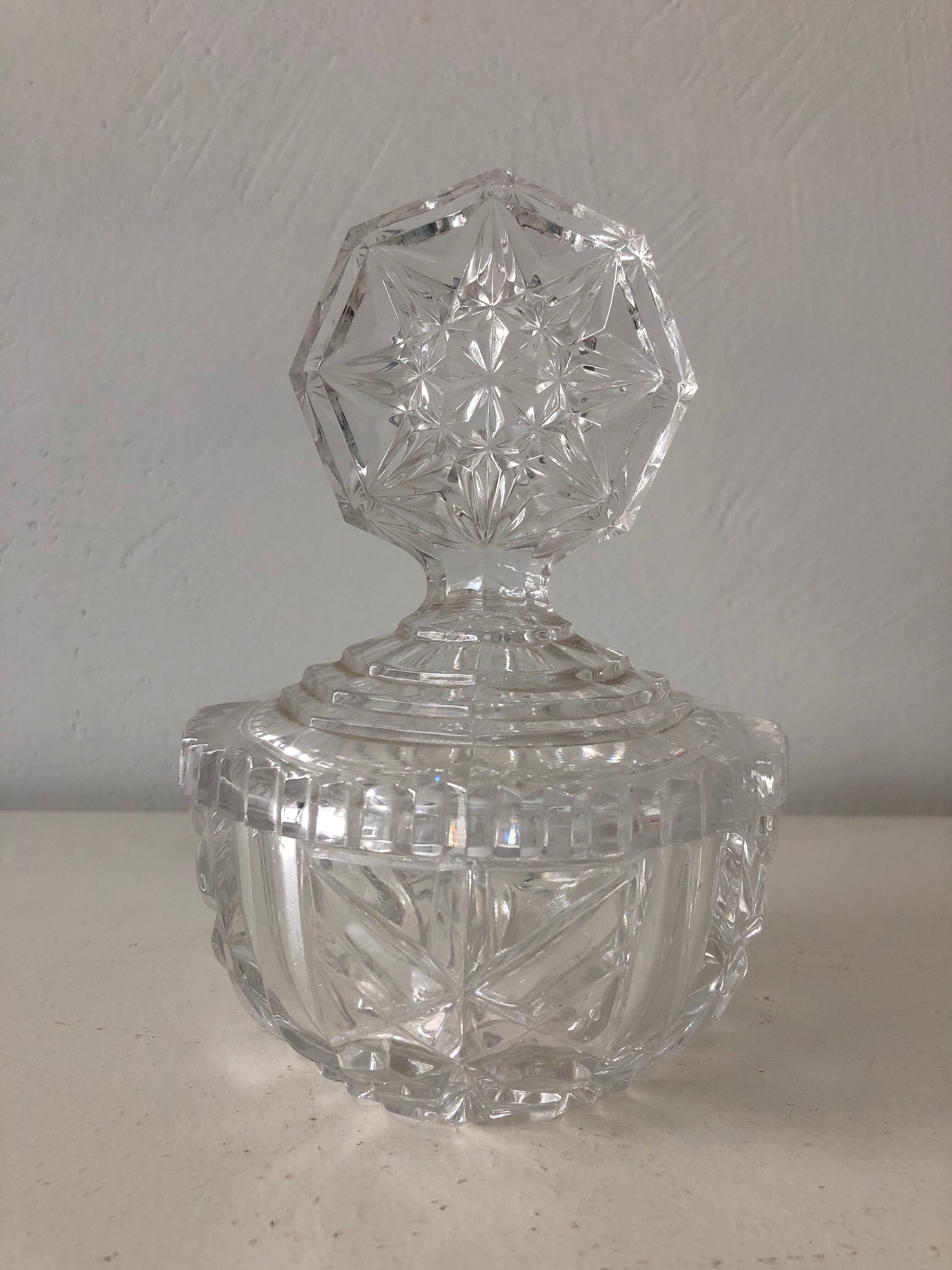 Crystal candy box from the Val d'andelle Paris