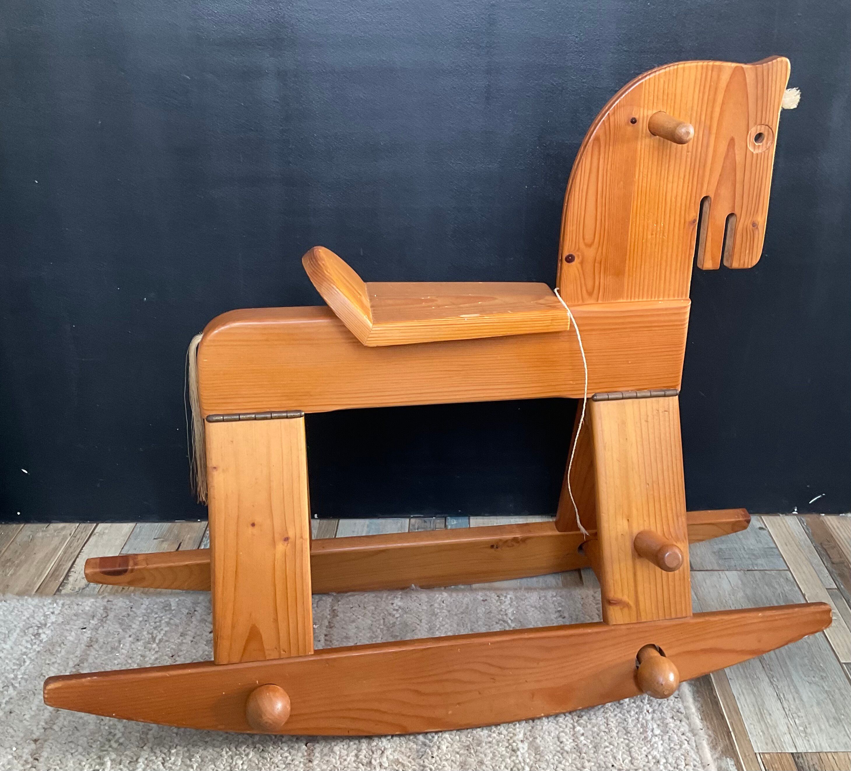 Cheval à bascule vintage en pin massif