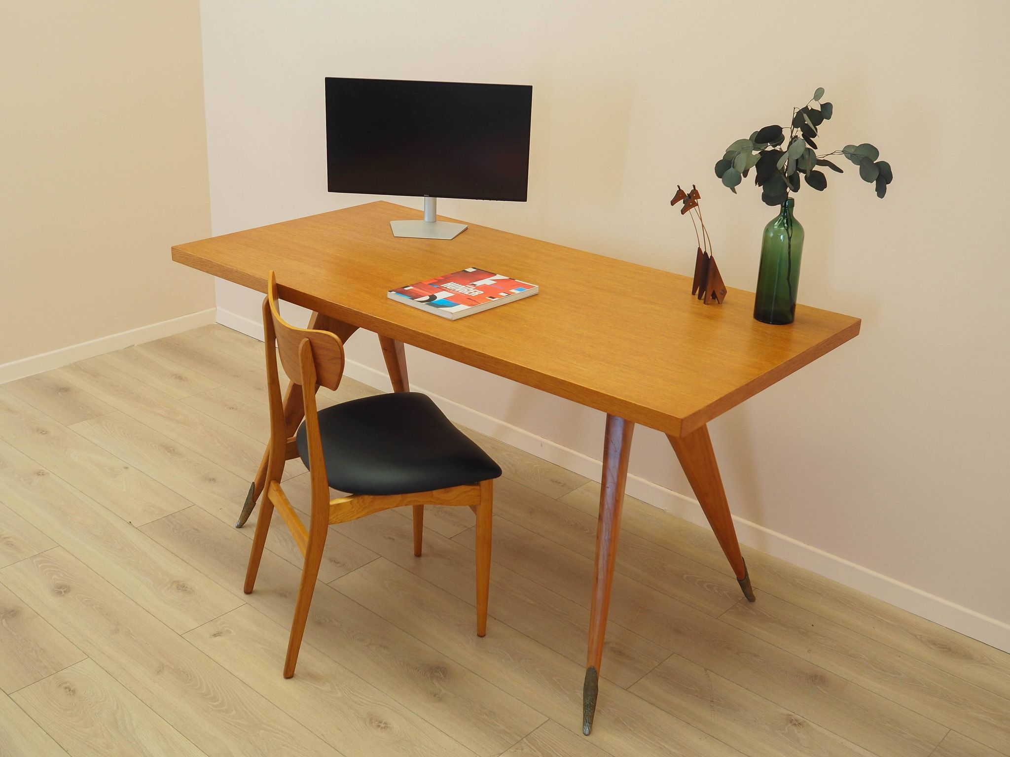 Oak desk, Italian design, 1970s, manufactured in Italy