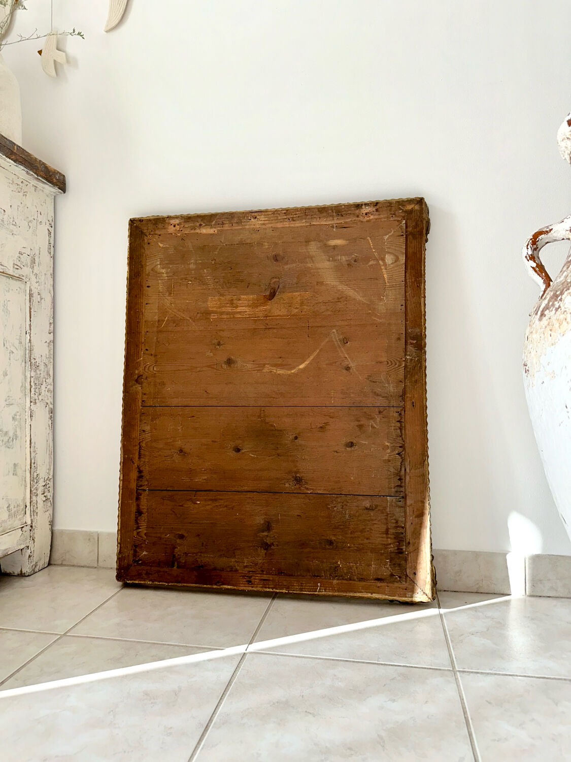 Mirror from the Restoration period, antique gilded, 19th century.