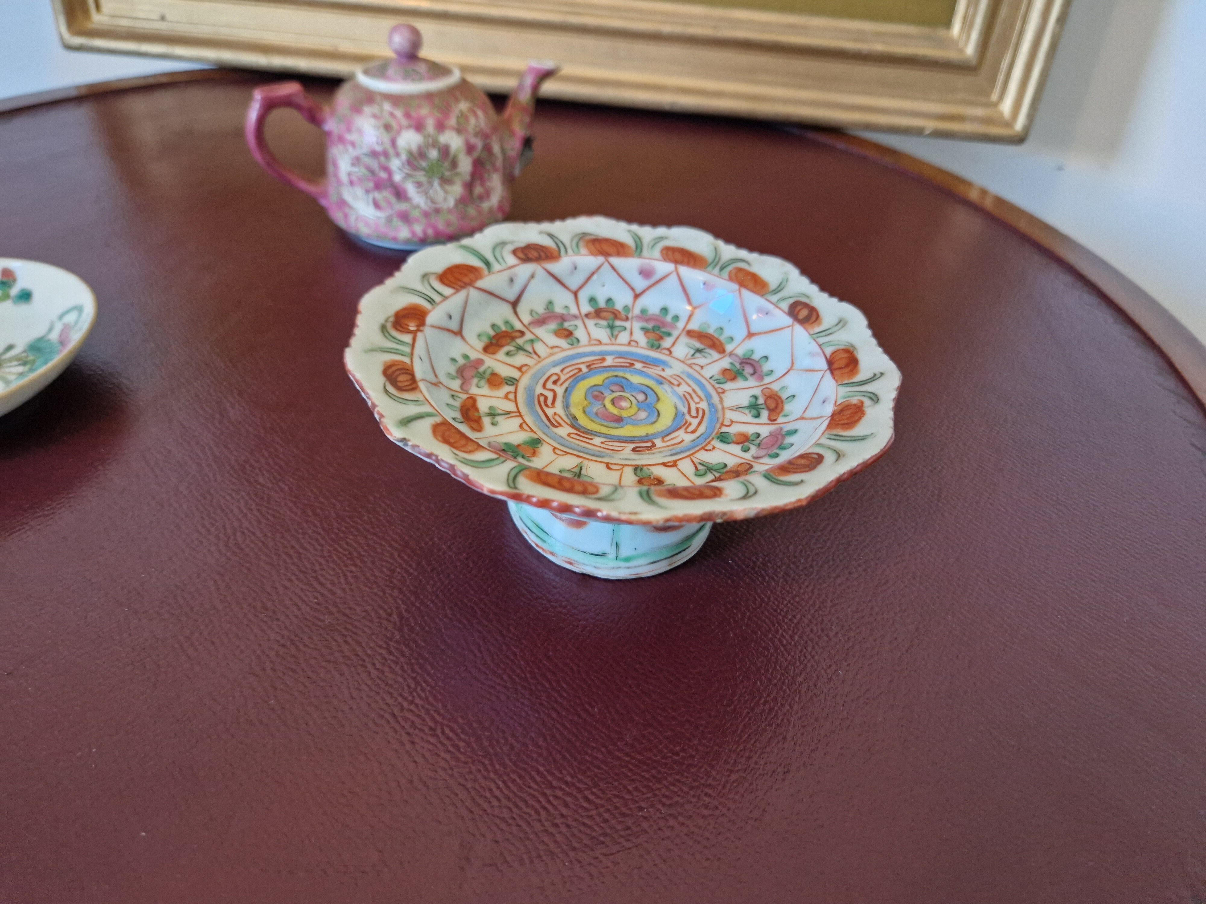 Benjarong porcelain cup