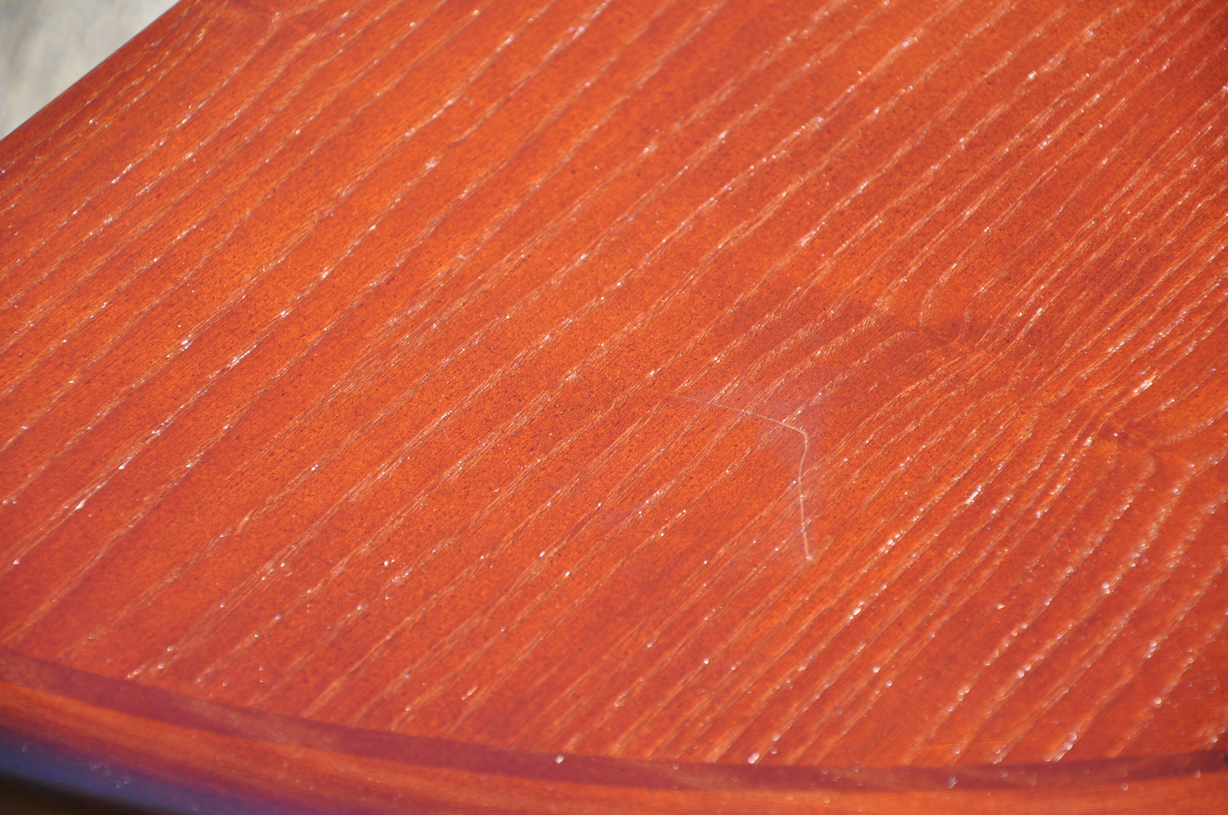 Lifting coffee table