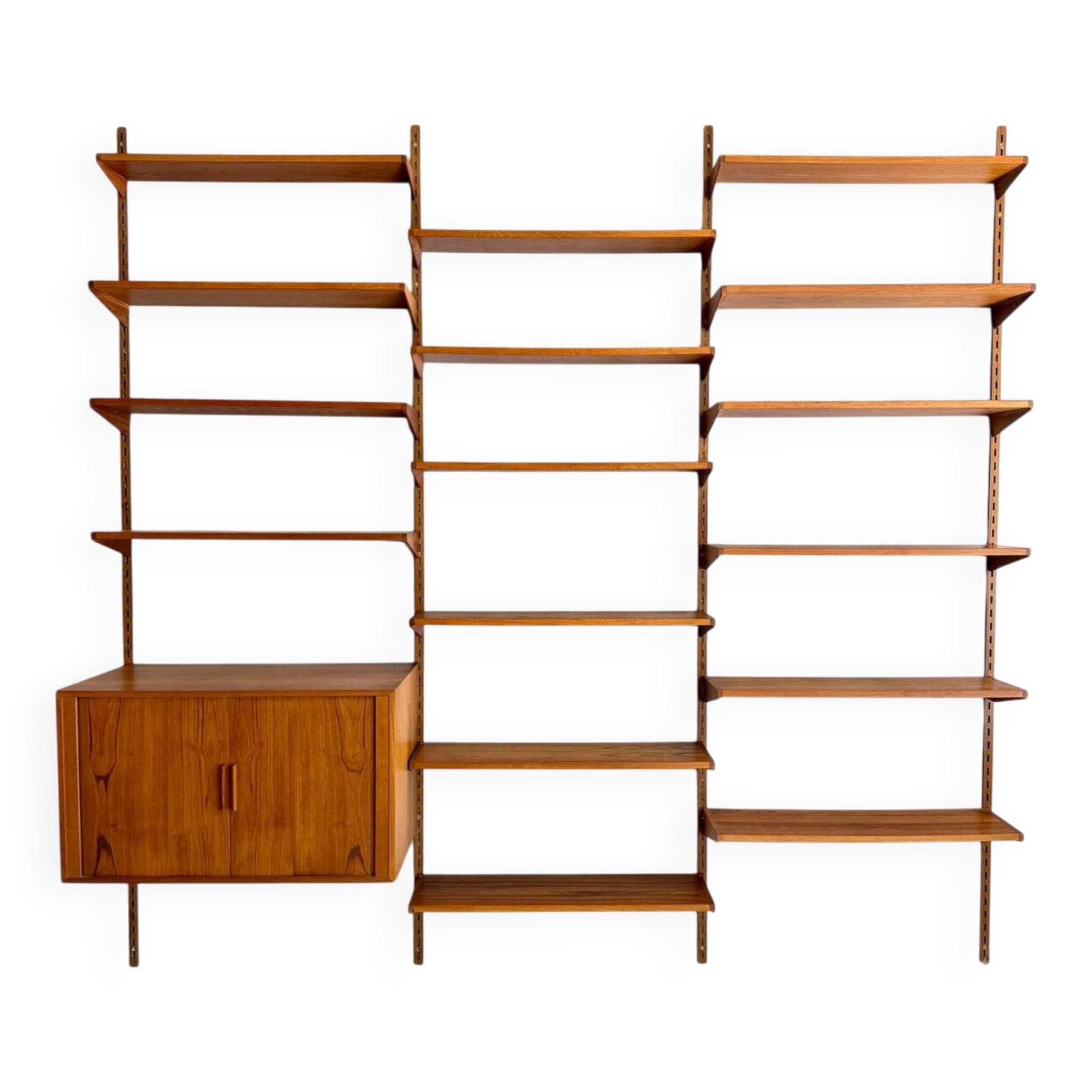 Grand système mural modulaire en teck par Kai Kristiansen, Danemark, années 1960.