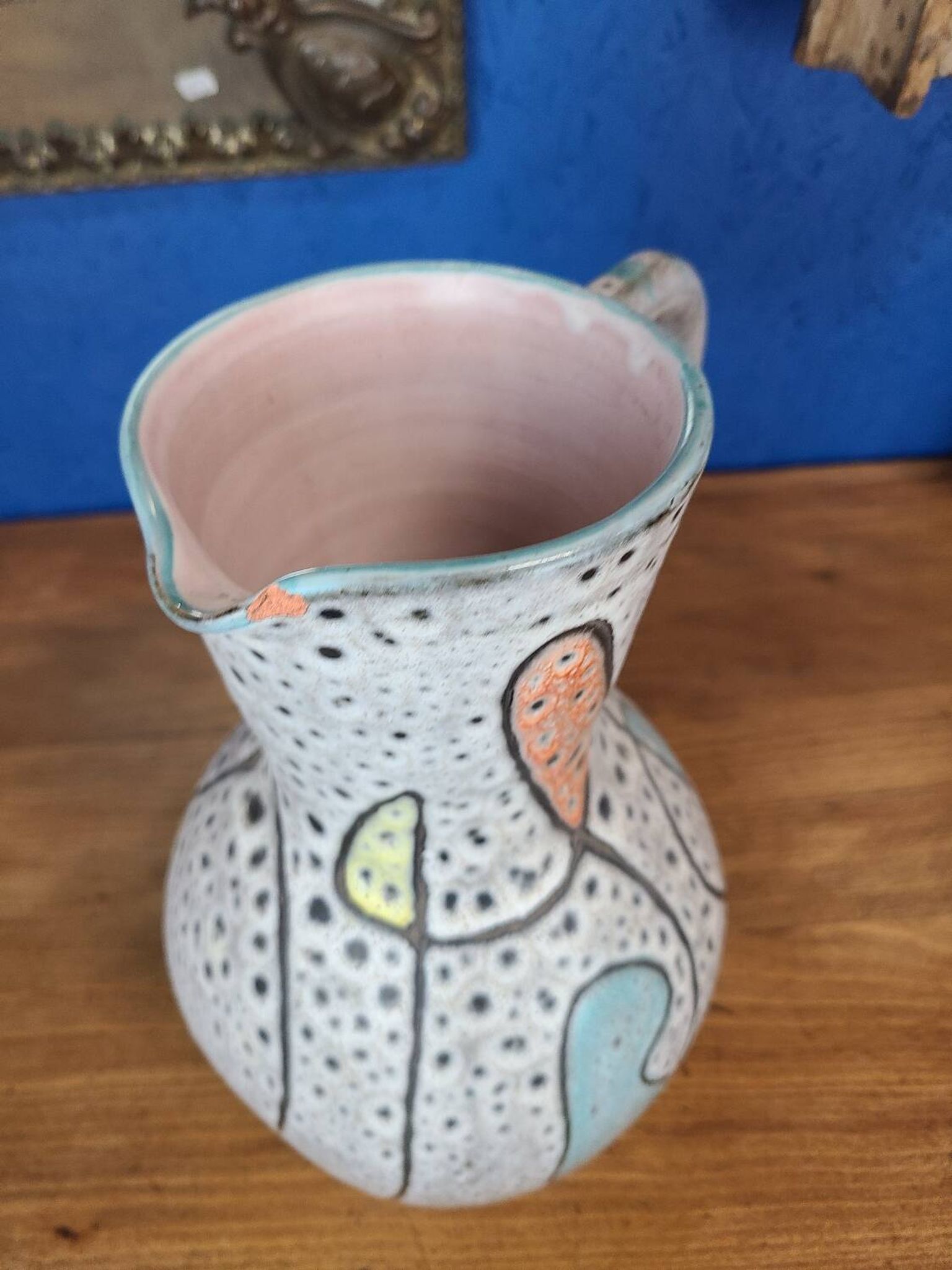 Pichet d'art de hyèvre signé émaux polychrome