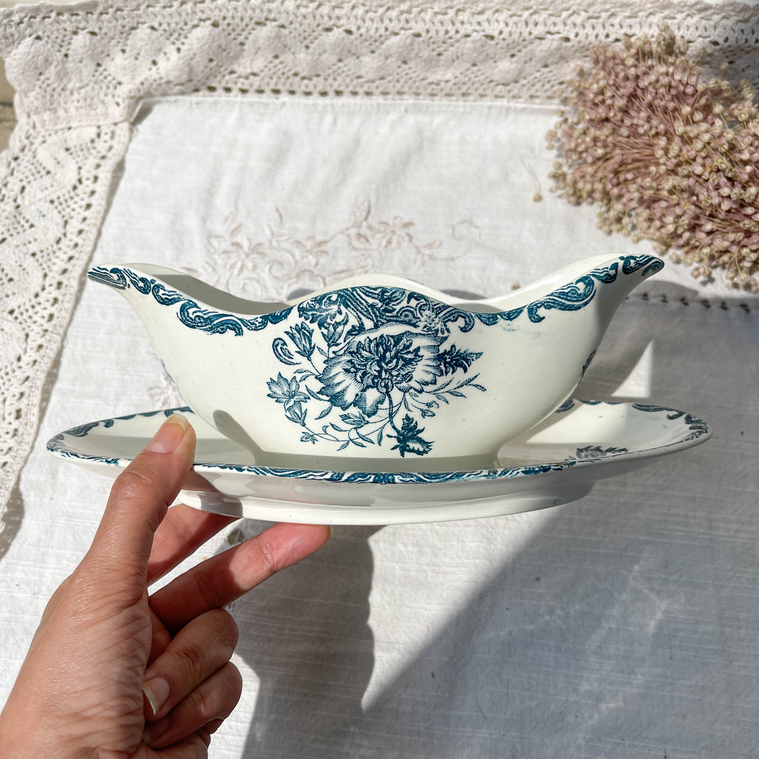 Vintage gravy boat terre de fer clairefontaine model " poppy "