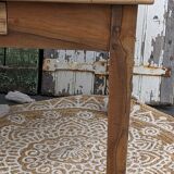 Coffee farmhouse table