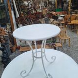 Iron store presentation table