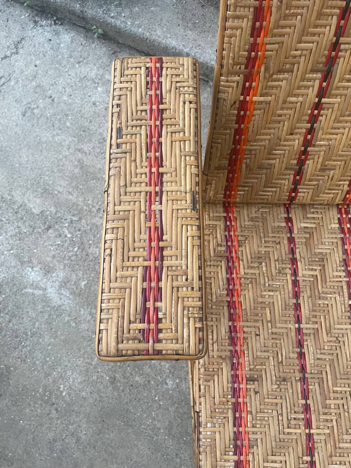 Rattan lounge chair