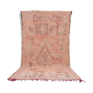 Tapis marocain berbère vintage en laine rose fait main