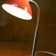 Lampe de chevet rouge