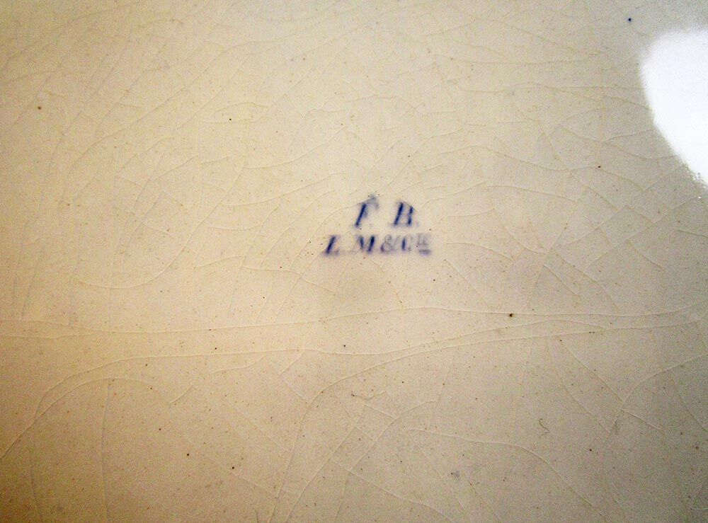 Fish dish Creil and Montereau