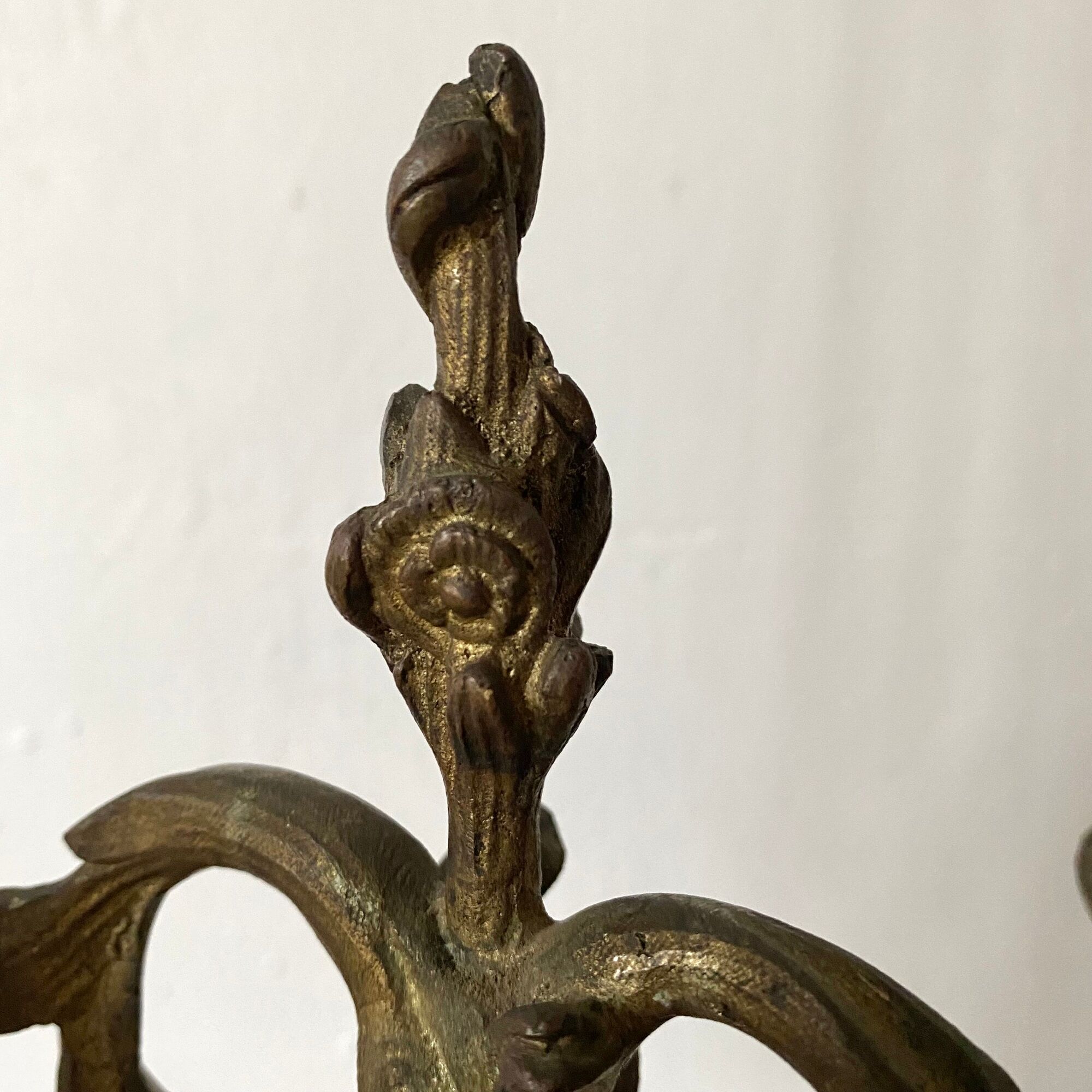 Pair of antique bronze candlesticks at the end of the table XIXth