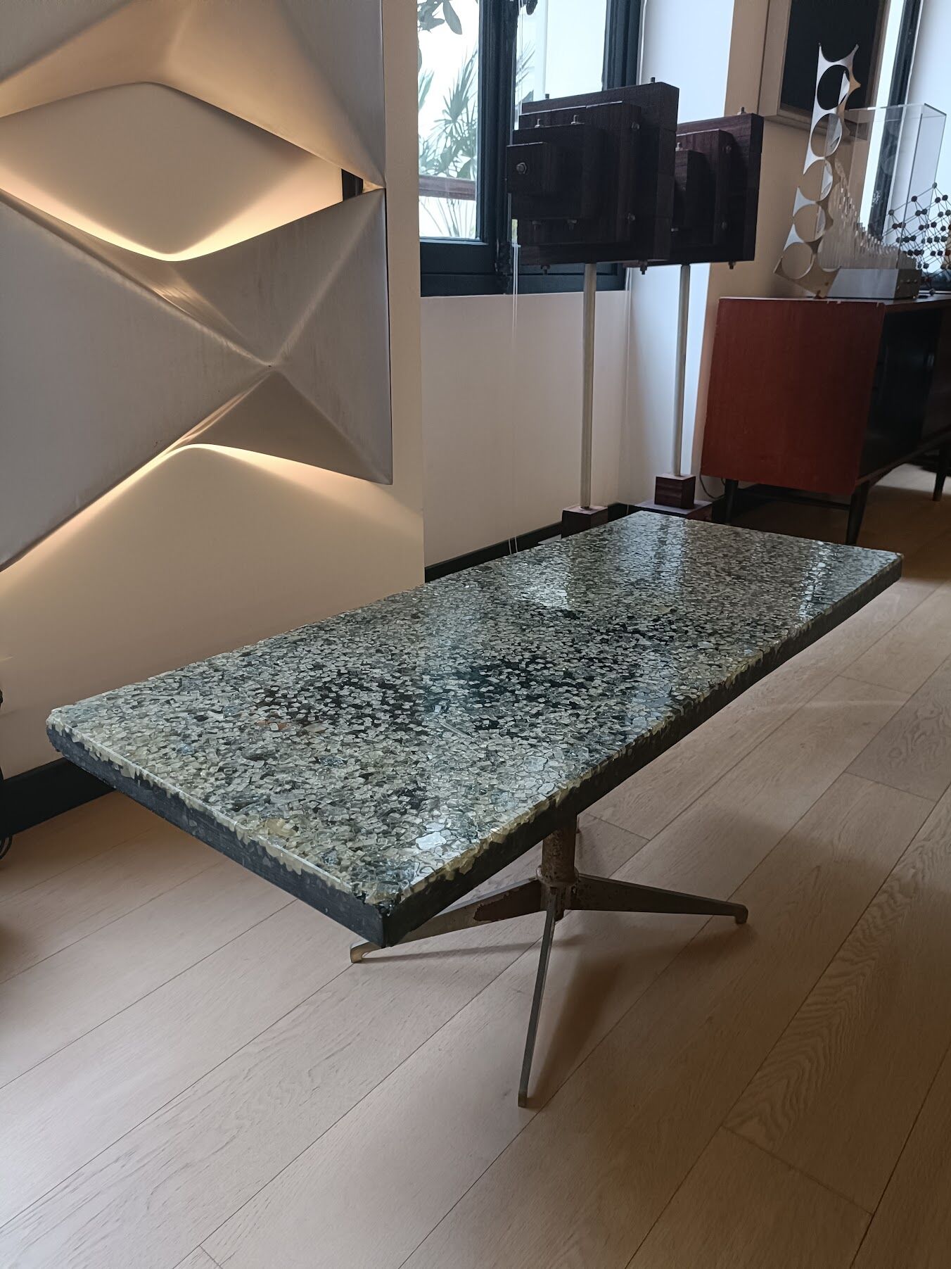 Coffee table in fractal stone, steel resin and inclusions Marie Claude de Fouquières 1970s