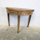 Half-moon table in walnut