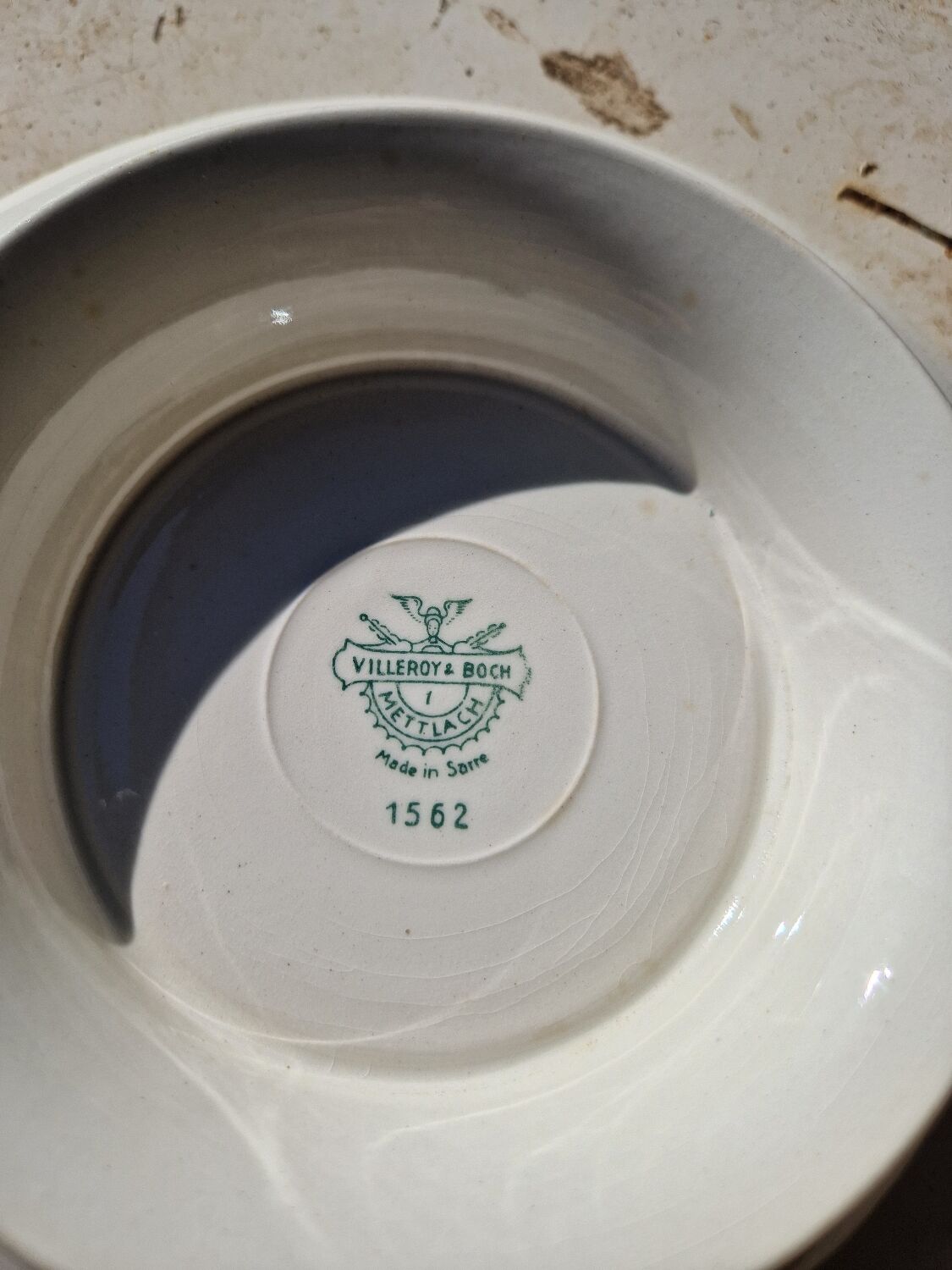 Paire de présentoirs sur petit piédouche Villeroy Boch modèle 1562