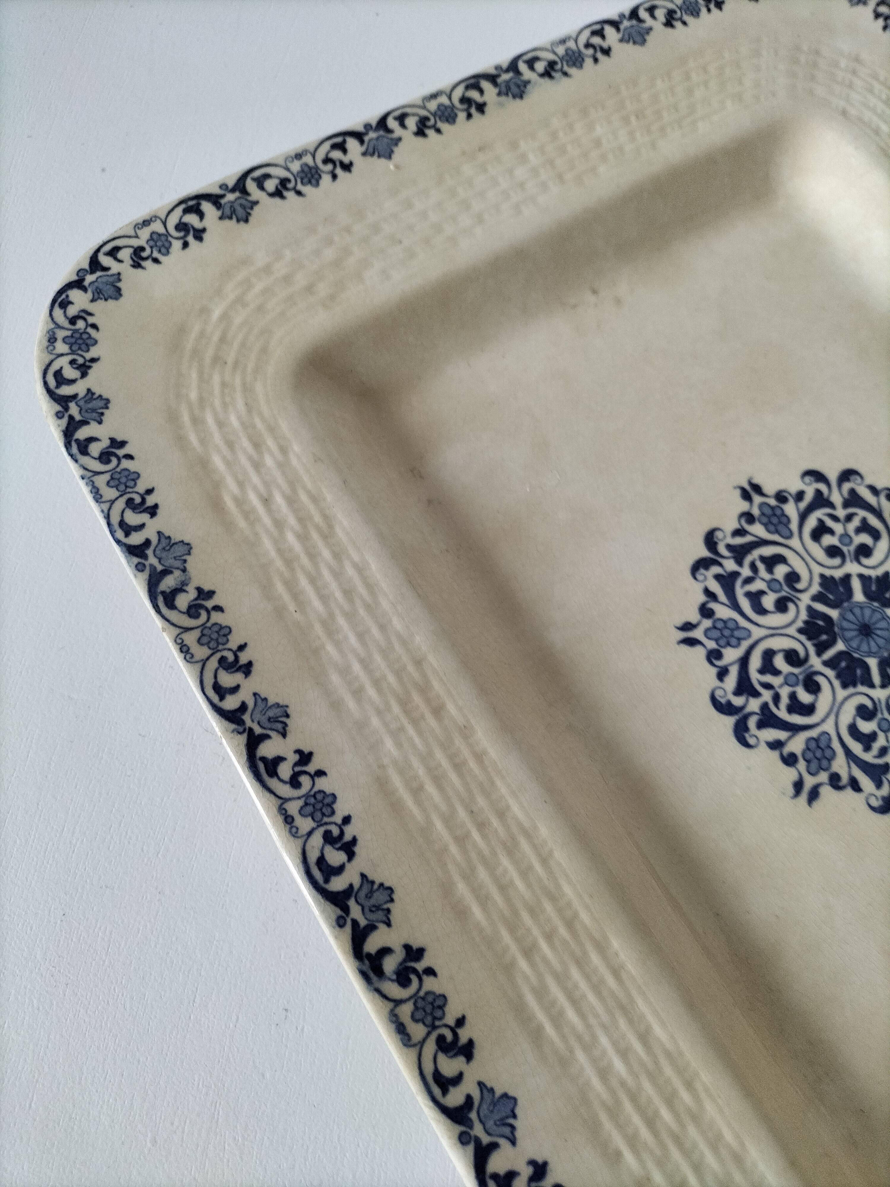 Large antique Gien earthenware dish – braided border – late 19th century