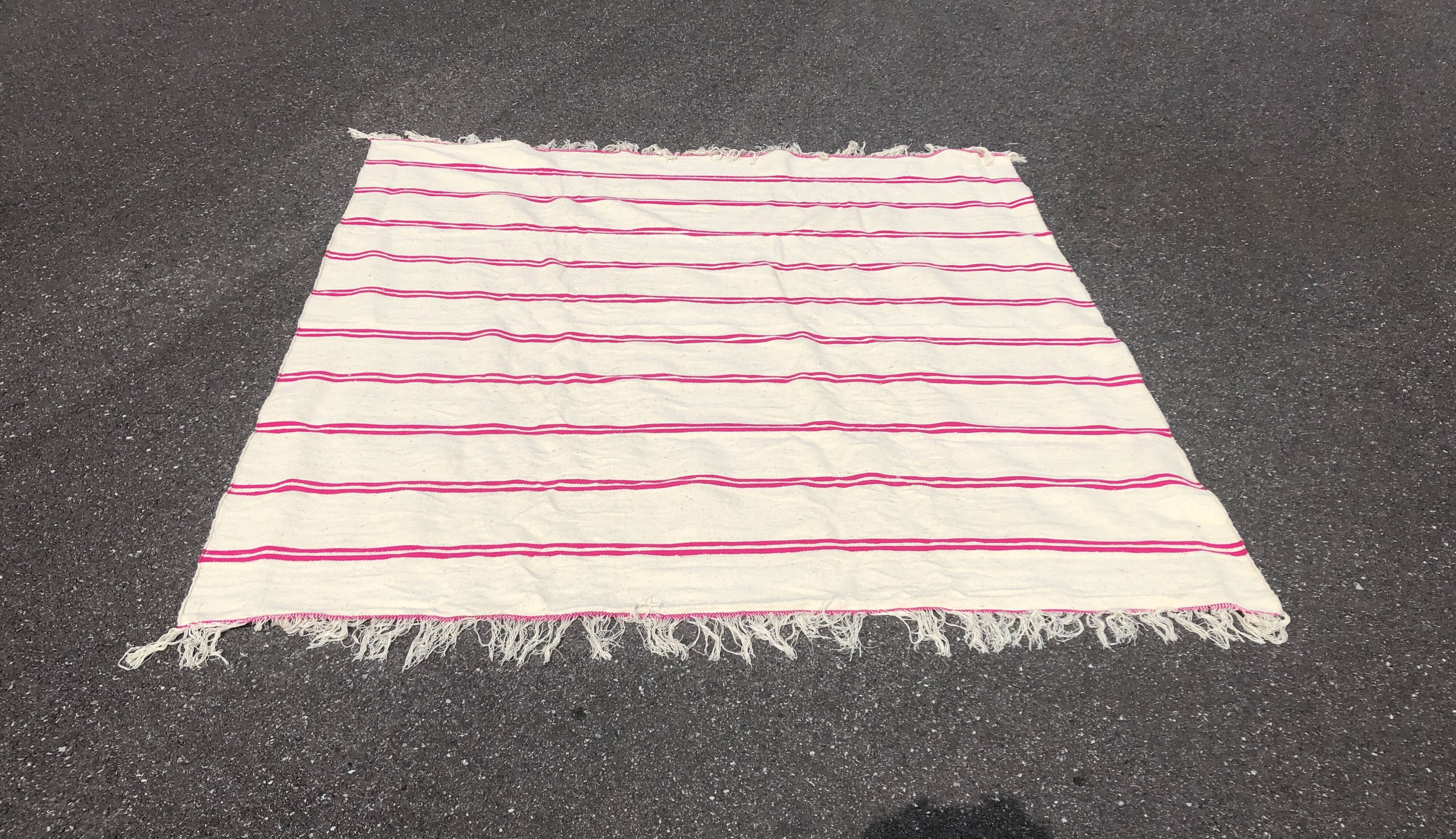 Tapis artisanal en laine 190x190cm