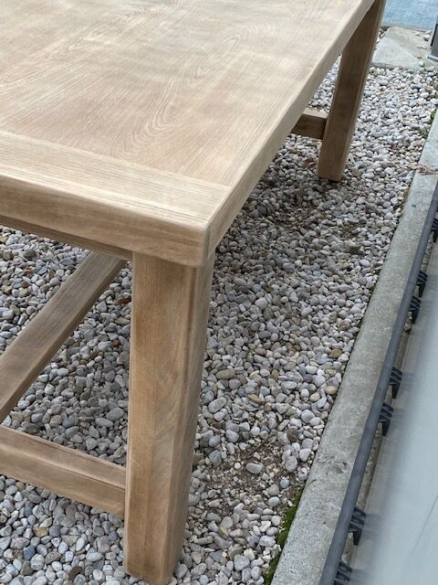 Table de ferme poncée 176 cm