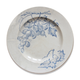 Round ironstone dish decorated with vines and grapes, late 19th-early 20th century