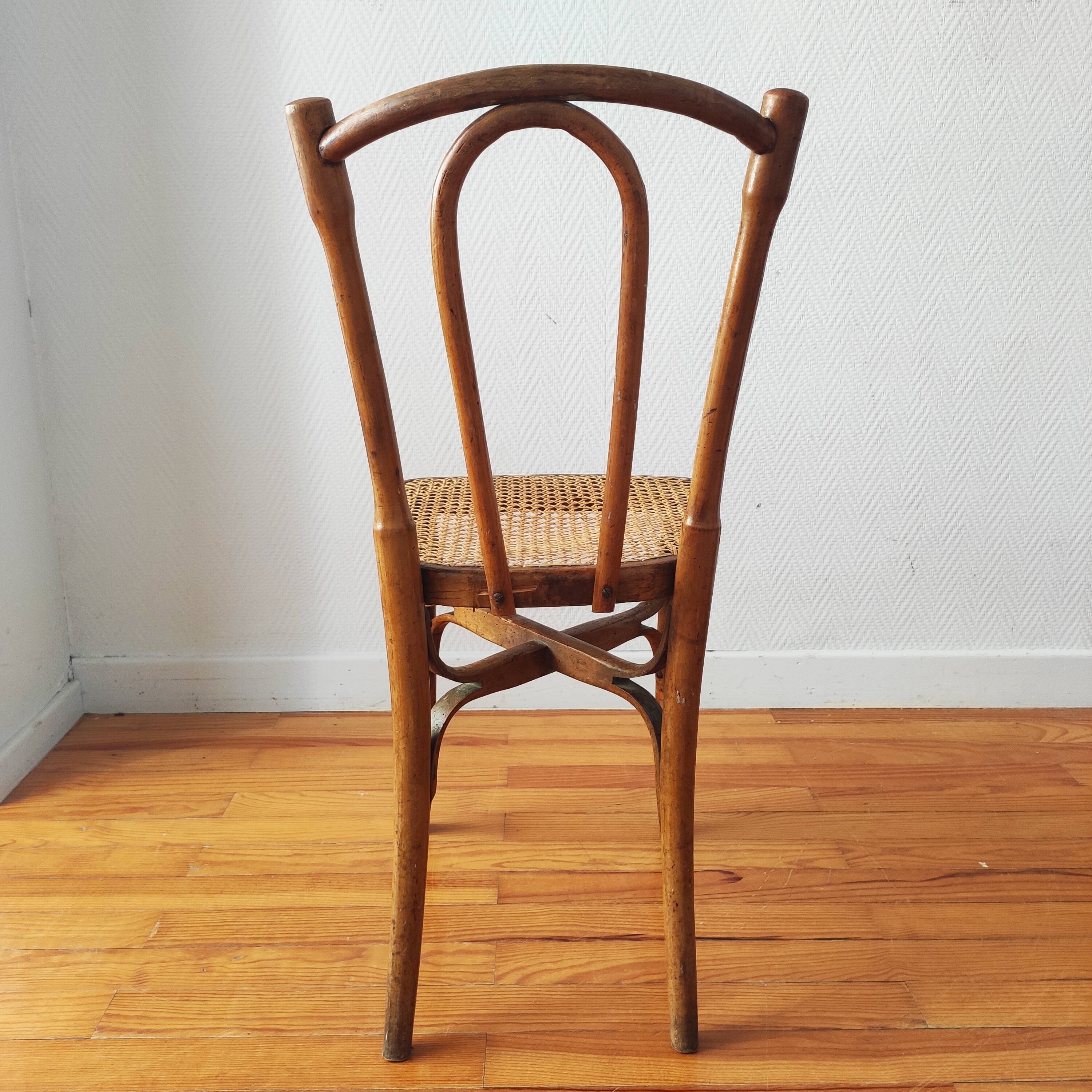 Chaise ancienne assise en cannage