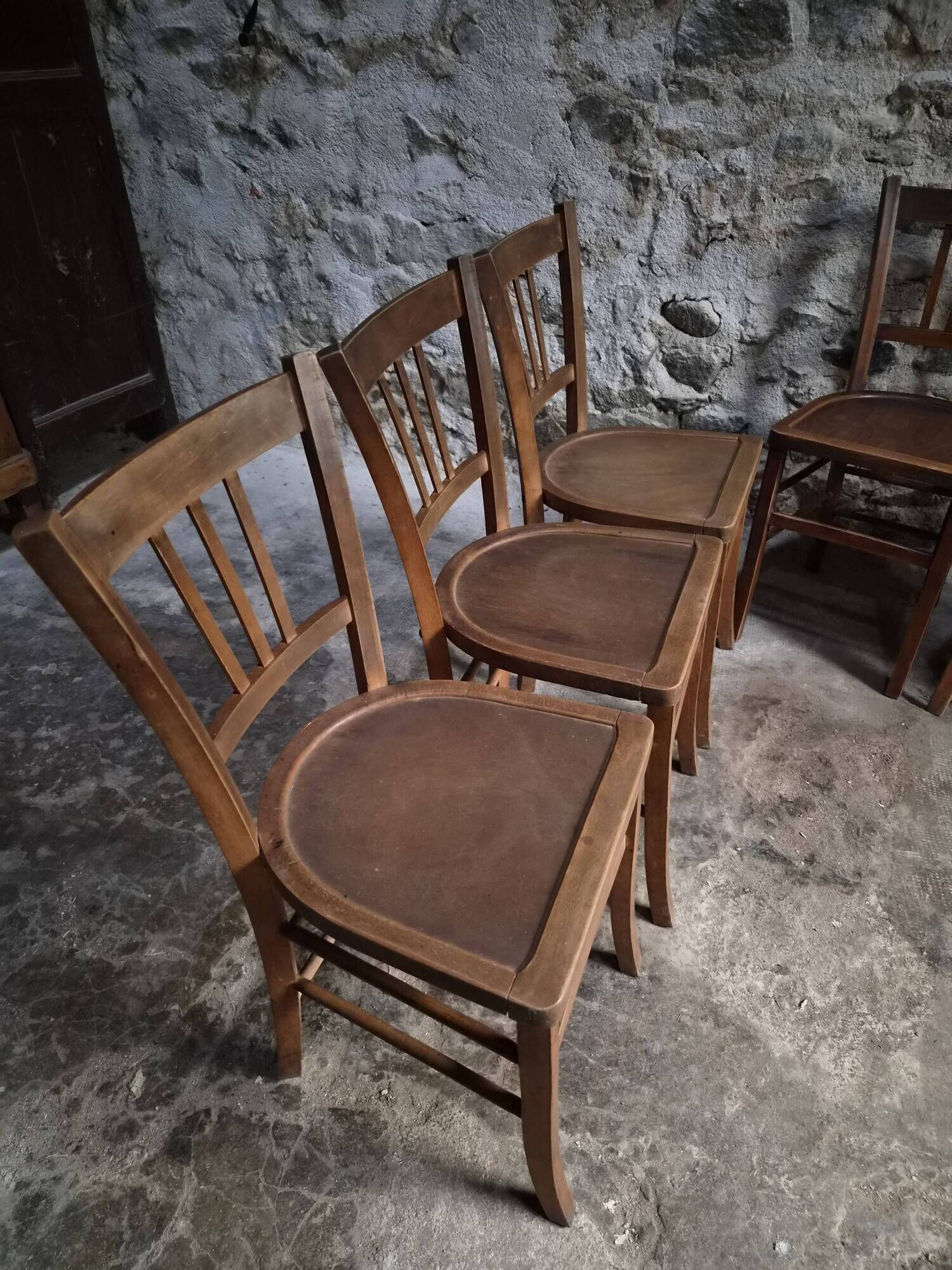 Set of 6 vintage French bistro chairs – Beech, 1950s