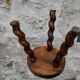 Tabouret en bois tripode