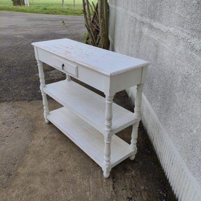 Console, draper table