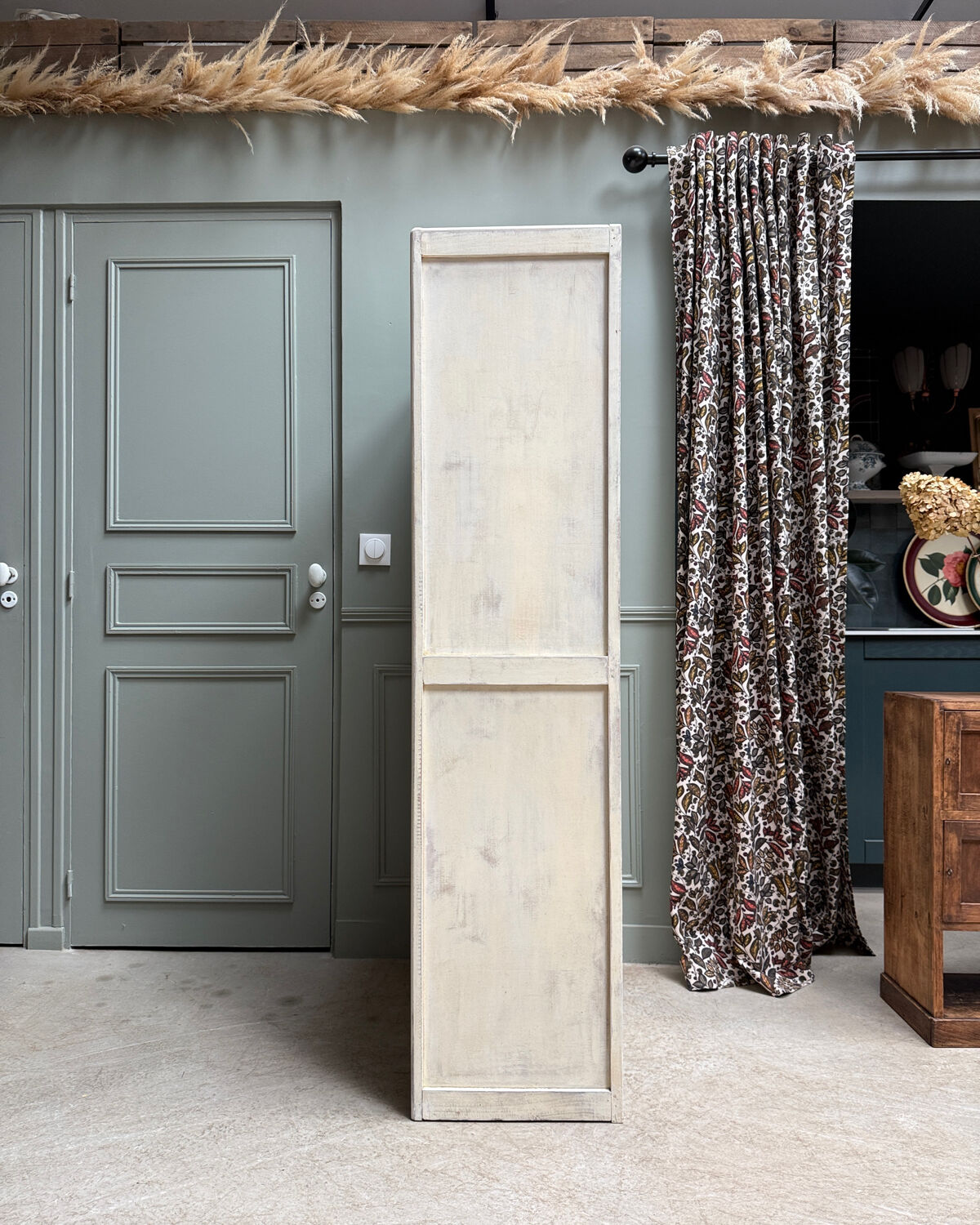 Armoire parisienne patinée, rénovée