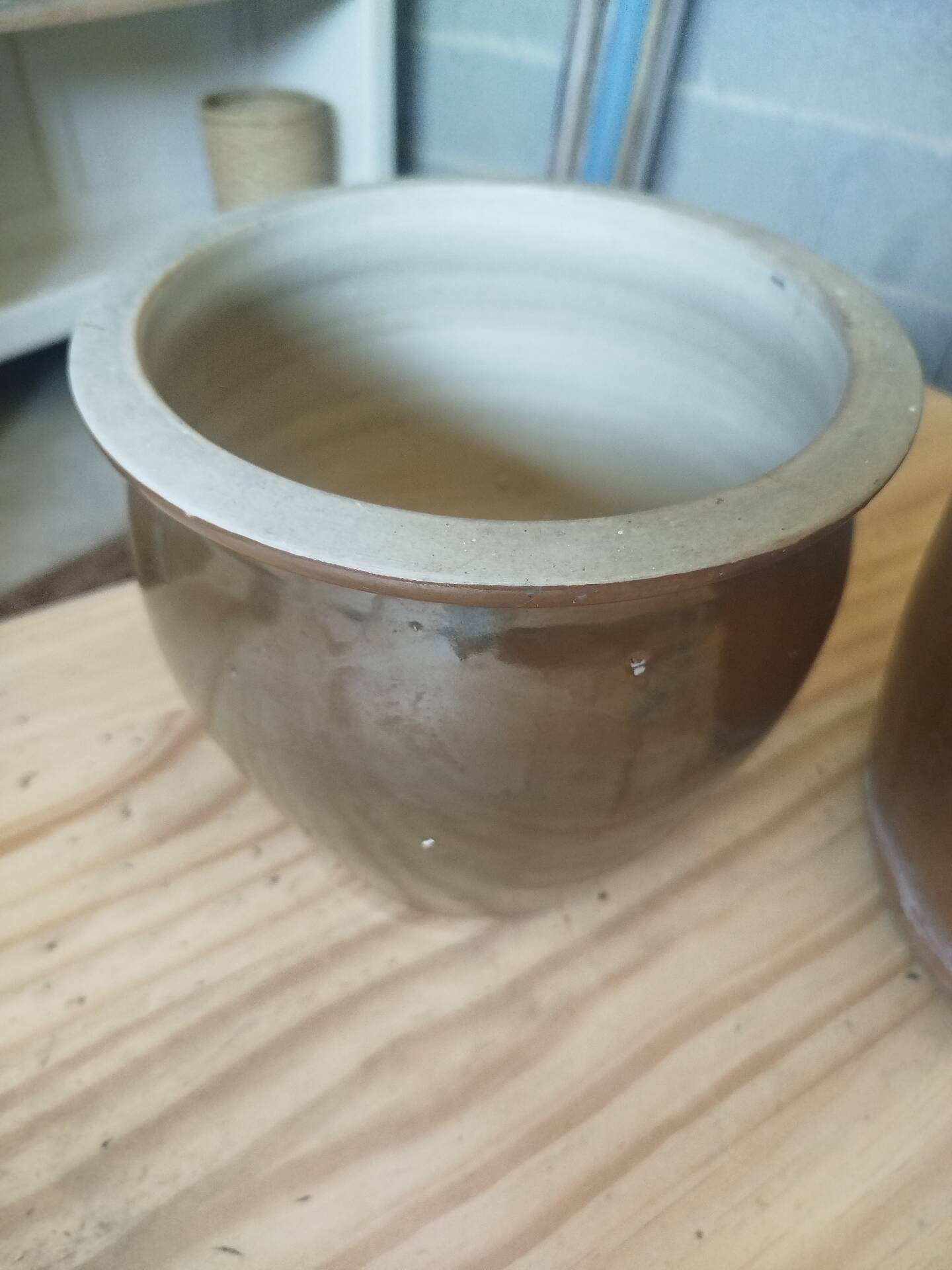 Table grease pot