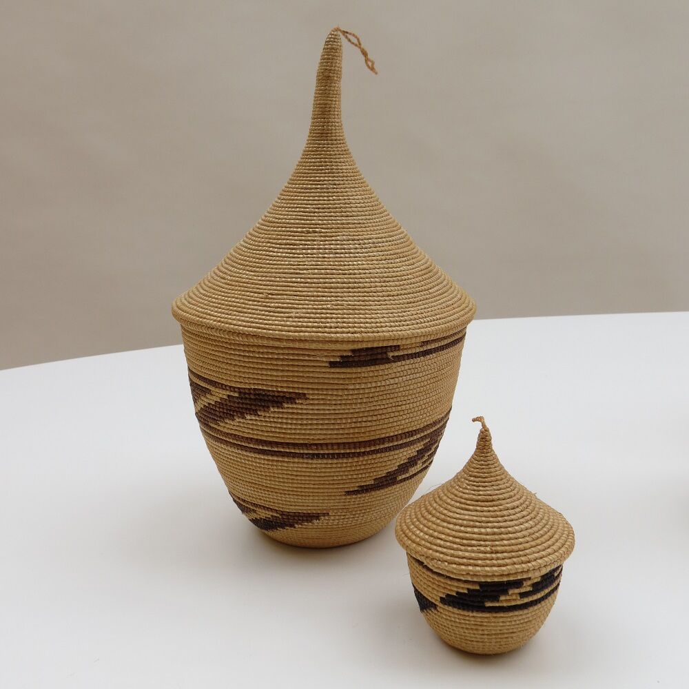 Set of 5 vintage tutsi rwanda rattan decorative lidded pots 1970s