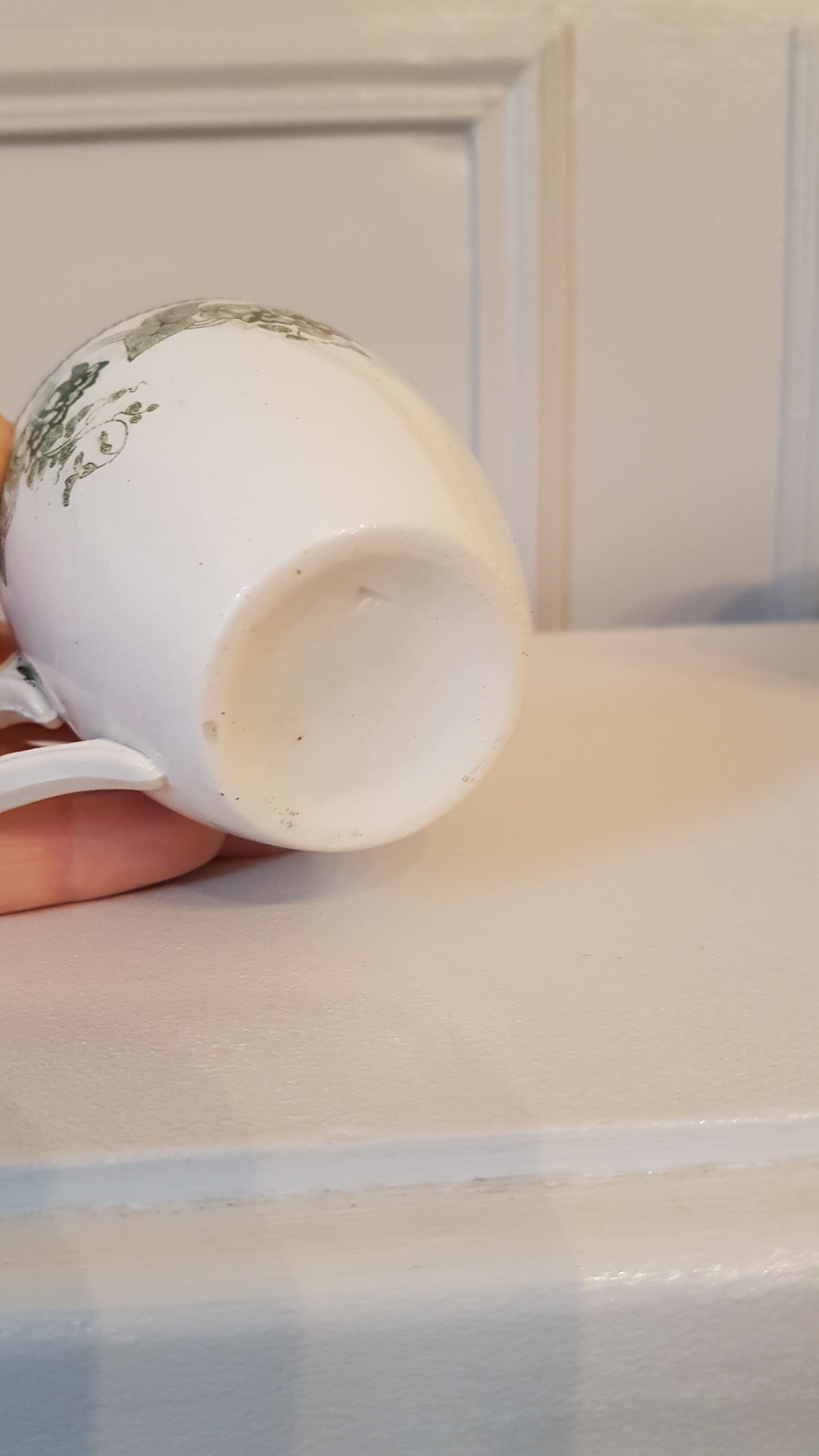 Set of 11 porcelain cups