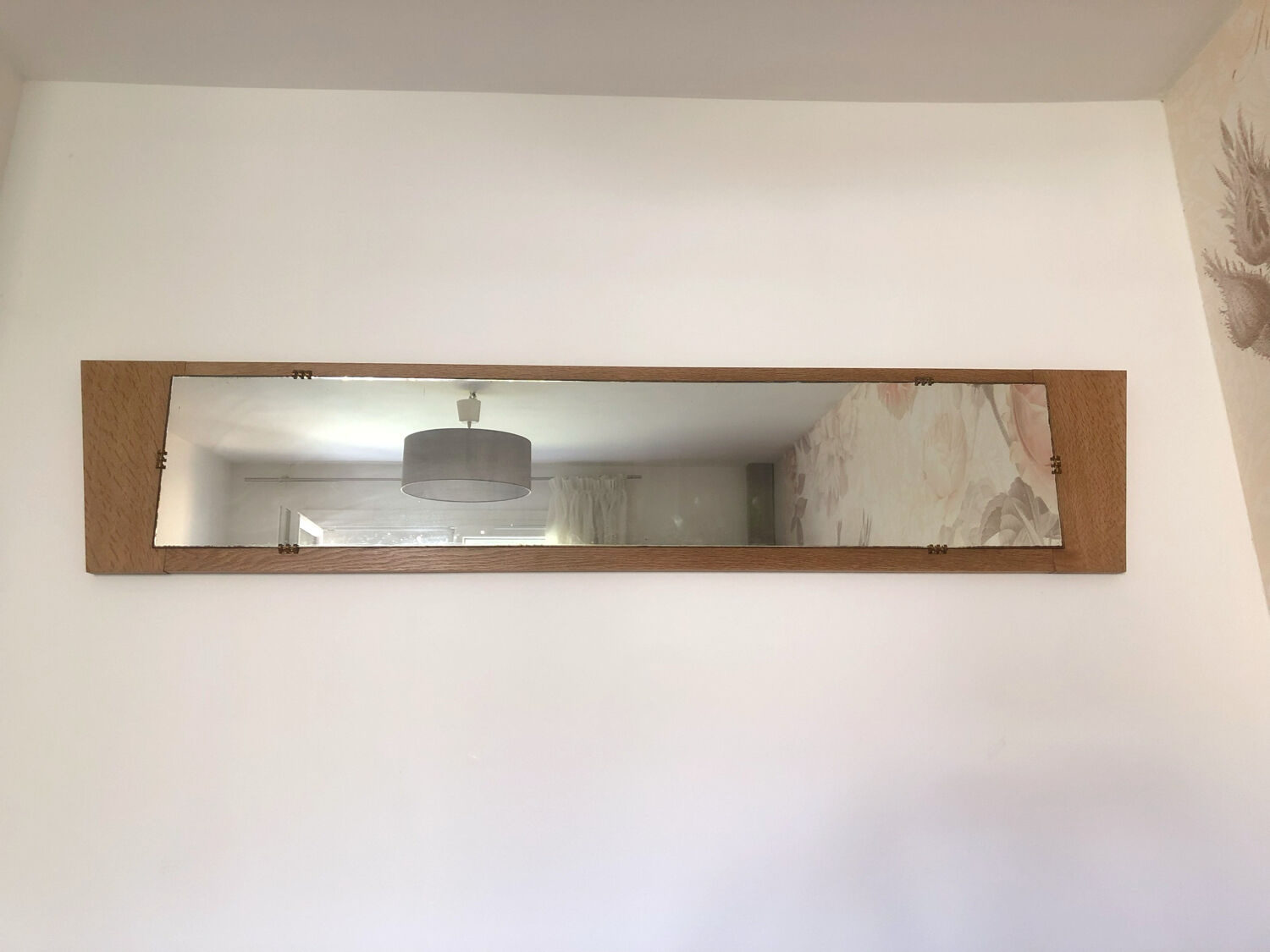 Trapezoidal mirror in solid oak