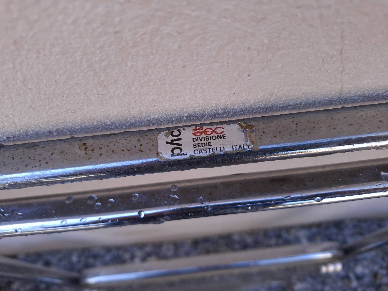 5 vintage 70'S chairs + Giancarlo Piretti Castelli support