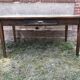 Table de cuisine ancienne