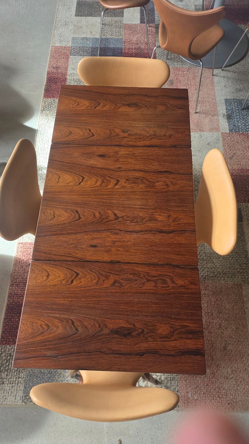 Arne Jacobsen Rosewood Drop leave Table with chairs Fritz Hansen