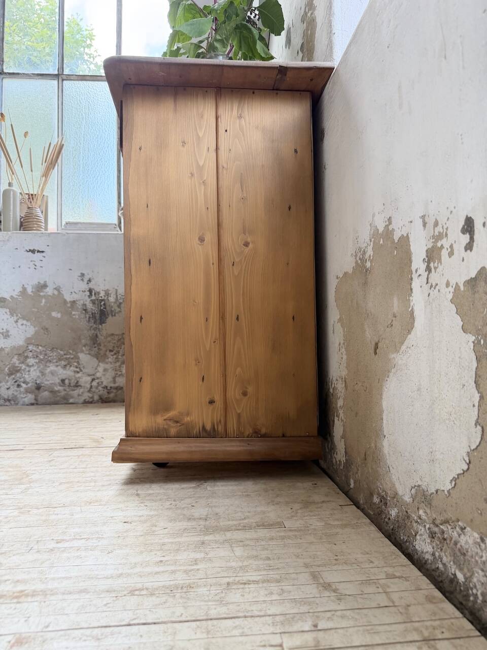 Meuble de métier en pin 1950