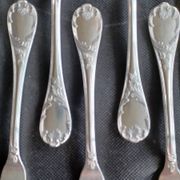 12 silver-plated fish knives by the silversmith Christofle, Marly model, 20 cm.