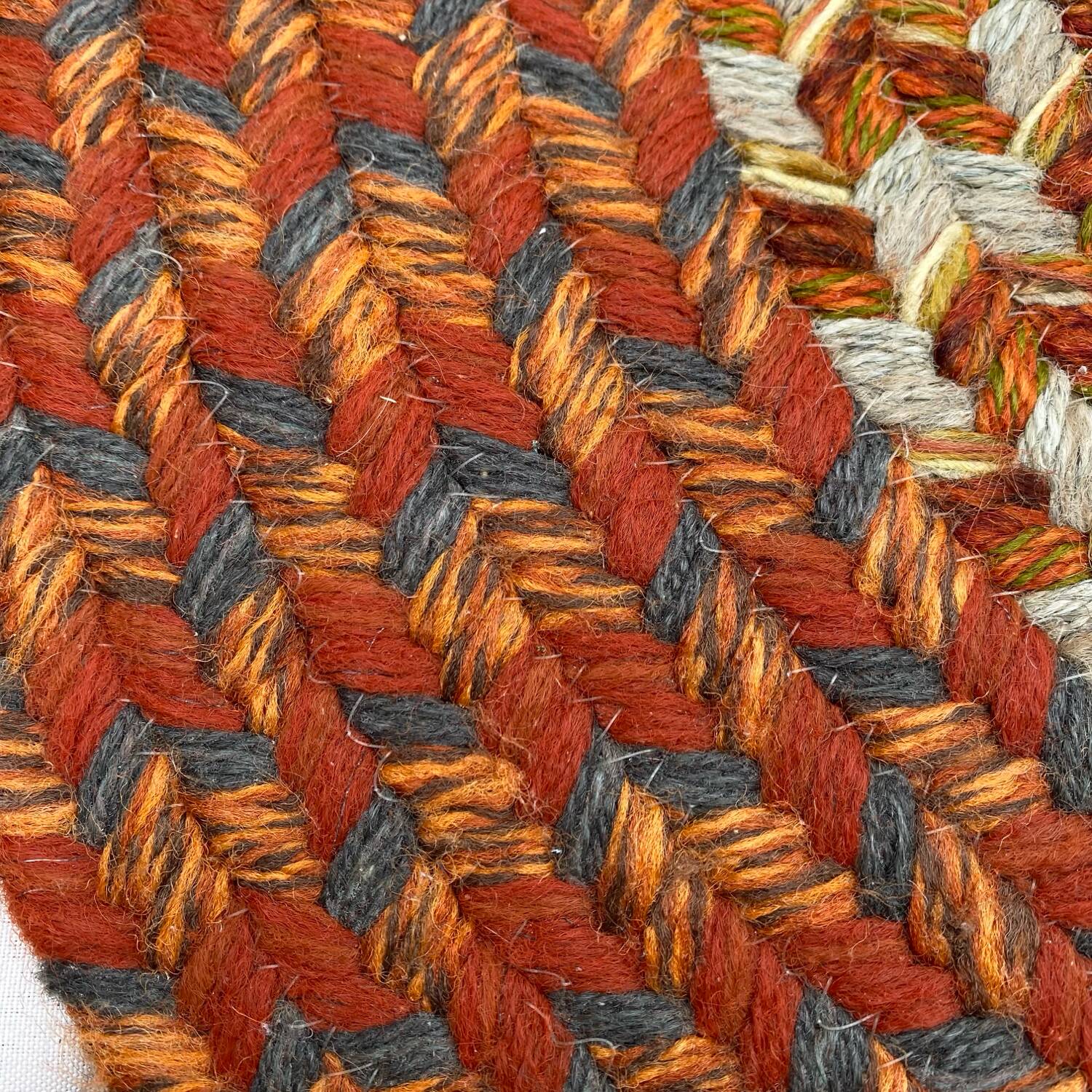 Oval wool rug 57x172 cm