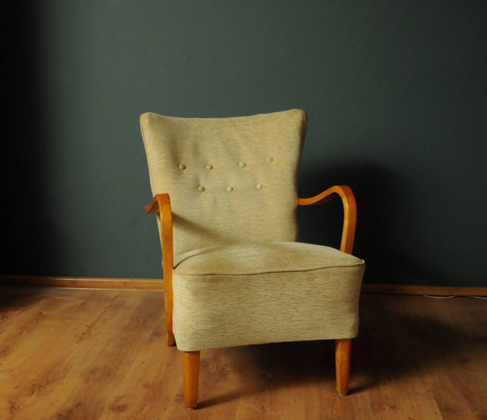 Scandinavian armchair "Pulman"