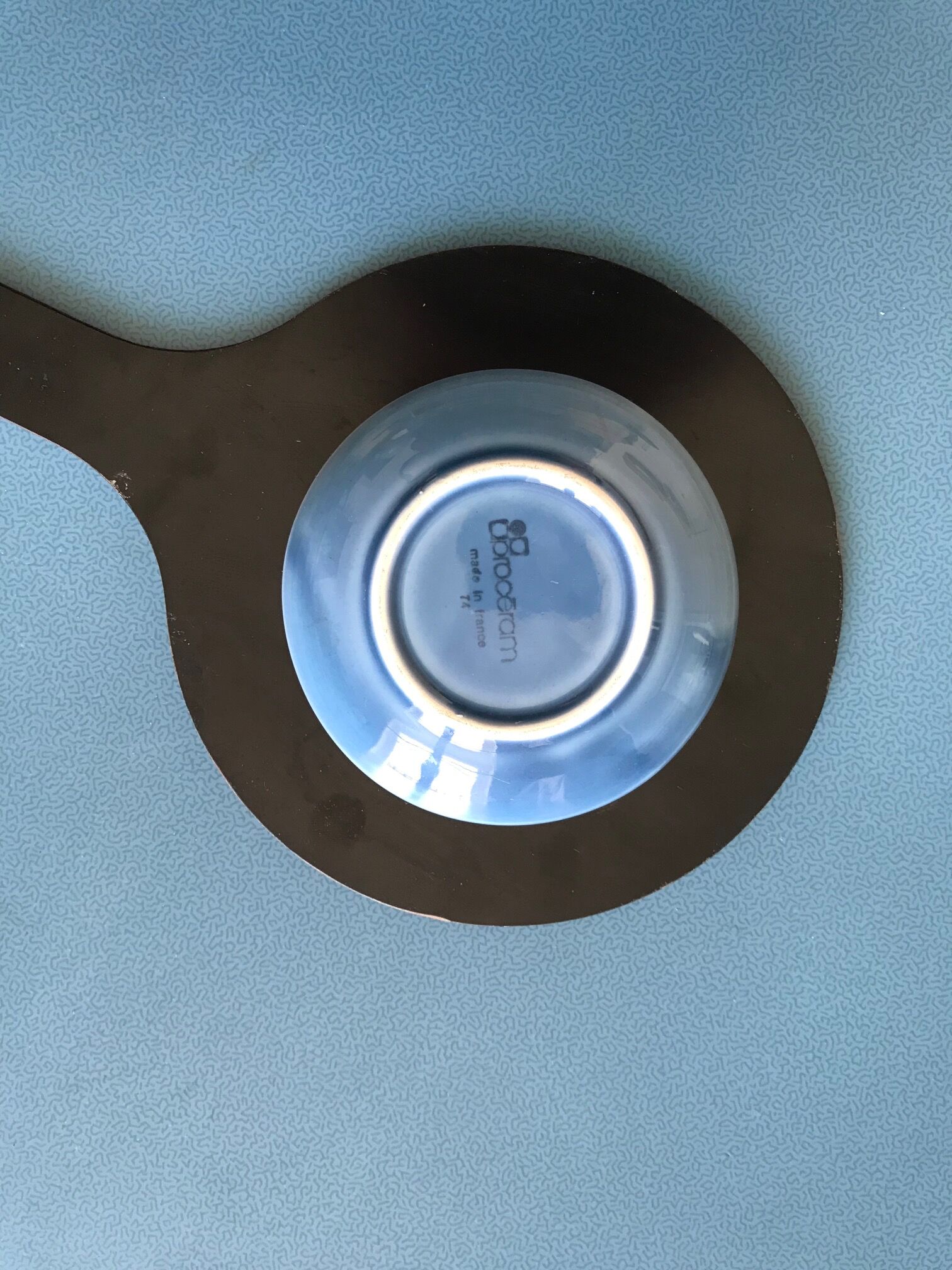 Gauloises empty-pocket ashtray