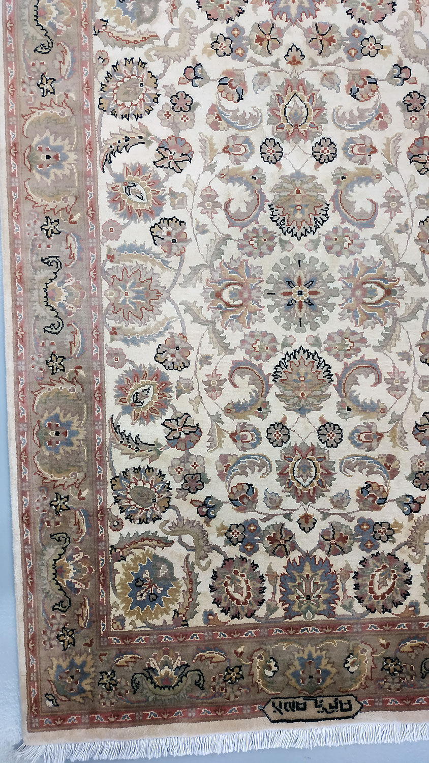 Oriental carpet "Punjab" silk background