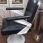 Fauteuil de coiffeur - barbier " AFOC " - 1ère moitié XXe